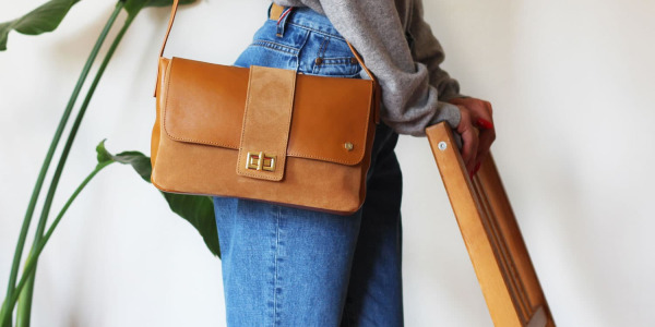 Sac à main ou bandoulière : comment choisir selon l’occasion ?